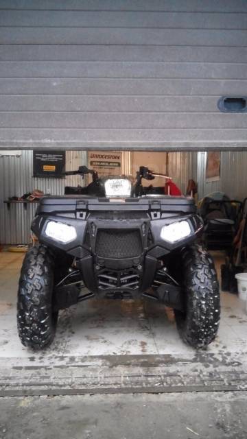 Polaris Sportsman X2 550. ,  \,   