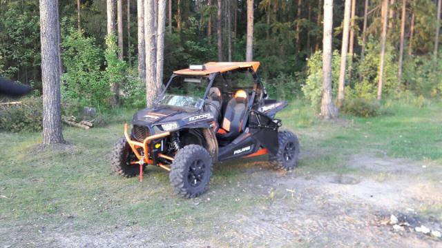 Polaris Ranger RZR 800. ,  \,   