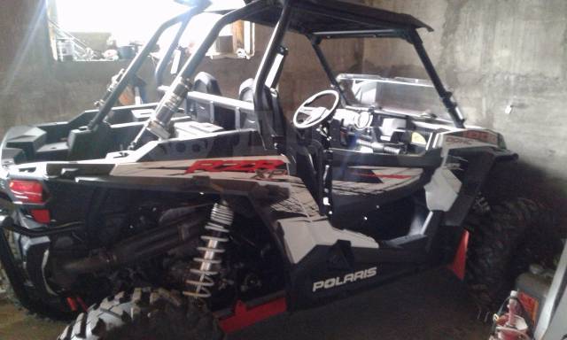 Polaris Ranger RZR 800. ,  \,  .     