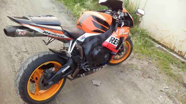 Honda CBR 1000RR Fireblade. 1 000. ., , ,   