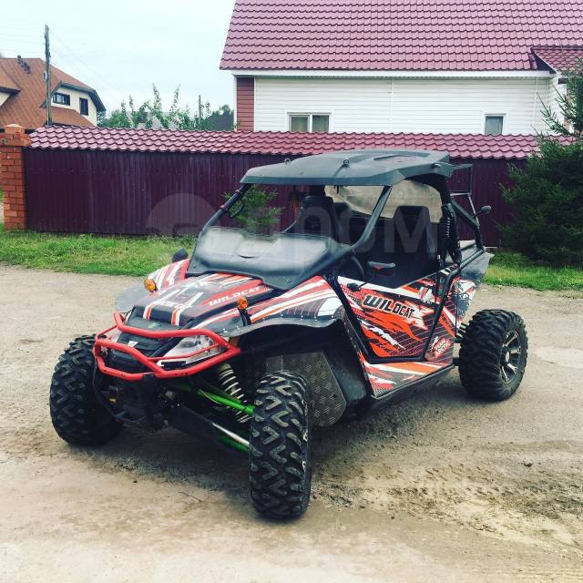 Arctic Cat. ,  \,   