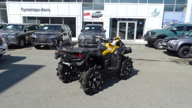 BRP Can-Am Outlander 1000. ,  \,   