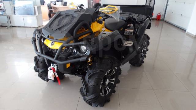 BRP Can-Am Outlander 1000. ,  \,   