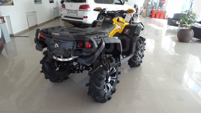 BRP Can-Am Outlander 1000. ,  \,   