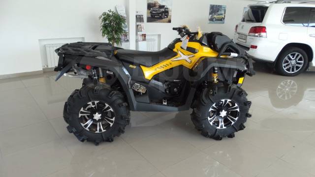 BRP Can-Am Outlander 1000. ,  \,   