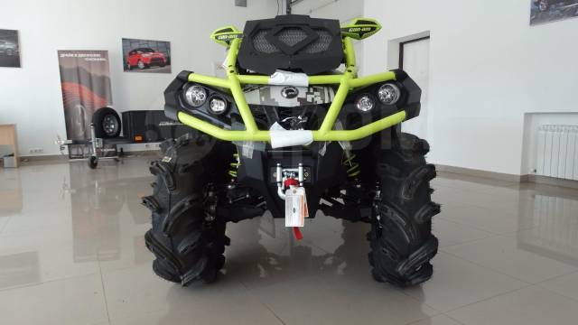 BRP Can-Am Outlander 1000. ,  \,   