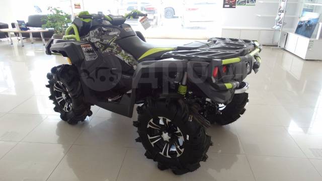 BRP Can-Am Outlander 1000. ,  \,   