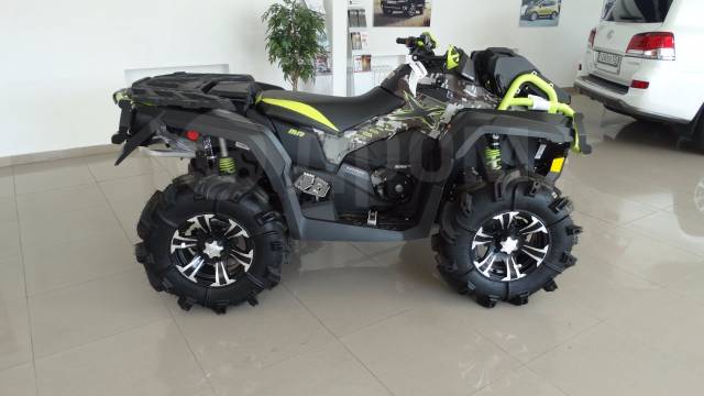 BRP Can-Am Outlander 1000. ,  \,   