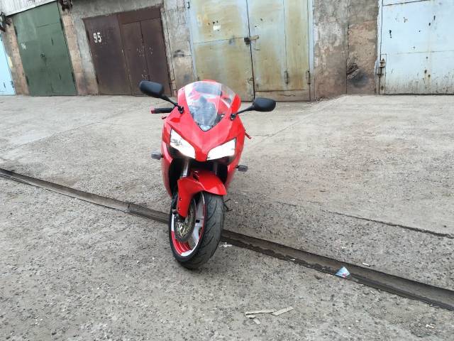 Honda CBR 1000RR Fireblade. 998. ., , ,   