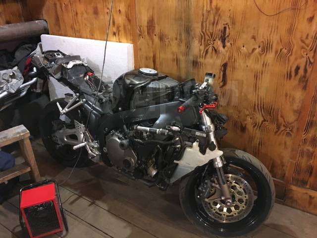 Honda CBR 1000RR Fireblade. 998. ., , ,   