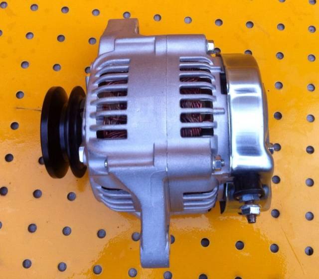 Купить Генератор подзарядки kubota ZD28-EC 12 вольт (V)-24 вольт во ...