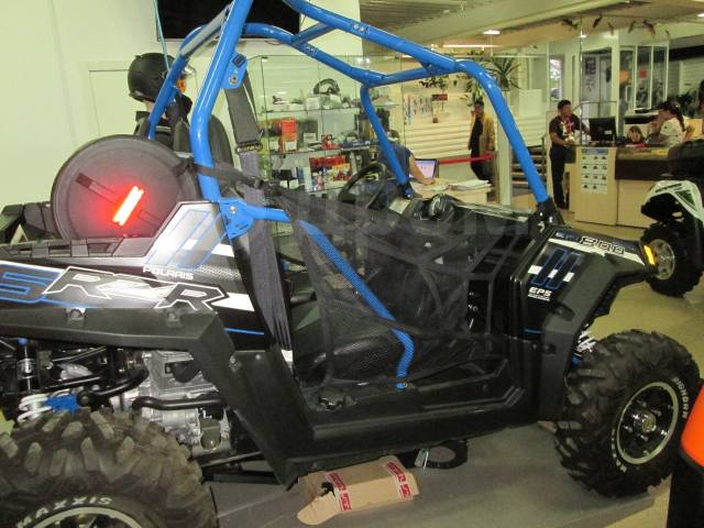 Polaris Ranger RZR 800. ,  \,  .     