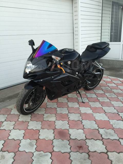 Suzuki GSX-R 1000. 1 000. ., , ,   