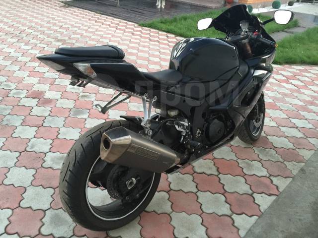 Suzuki GSX-R 1000. 1 000. ., , ,   