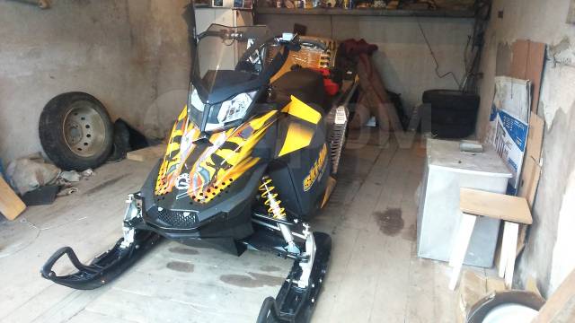 BRP Ski-Doo Summit Everest. ,  ,   