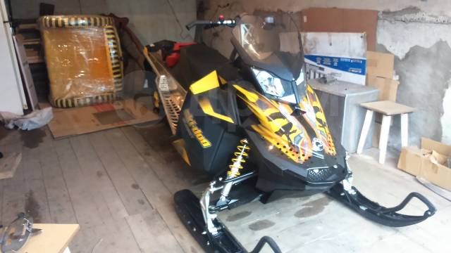 BRP Ski-Doo Summit Everest. ,  ,   