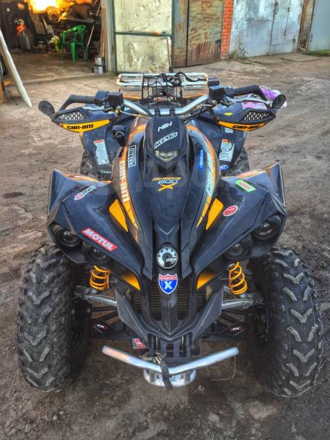 BRP Can-Am Renegade 800. ,  \,   