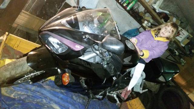 Honda CBR 1000RR Fireblade. 1 000. ., , ,   