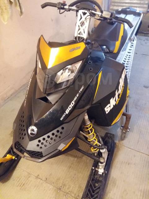 BRP Ski-Doo Summit SP 600 H.O. E-TEC 146. ,  ,   