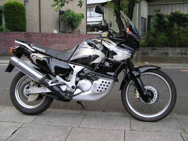 honda africa twin 2000