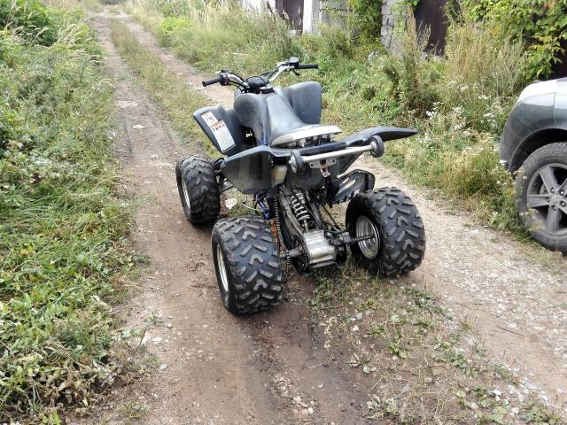 Yamaha Raptor 660. ,  \,   