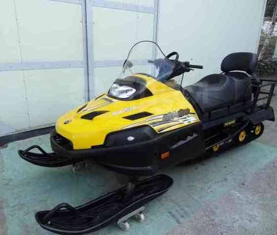 BRP Ski-Doo Skandic SWT V-800. ,  ,   