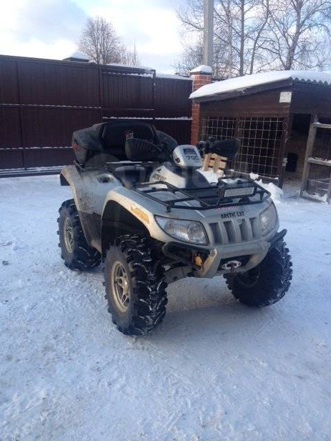 Arctic Cat 700. ,  \,   