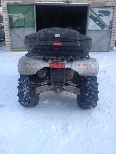 Arctic Cat 700. ,  \,   