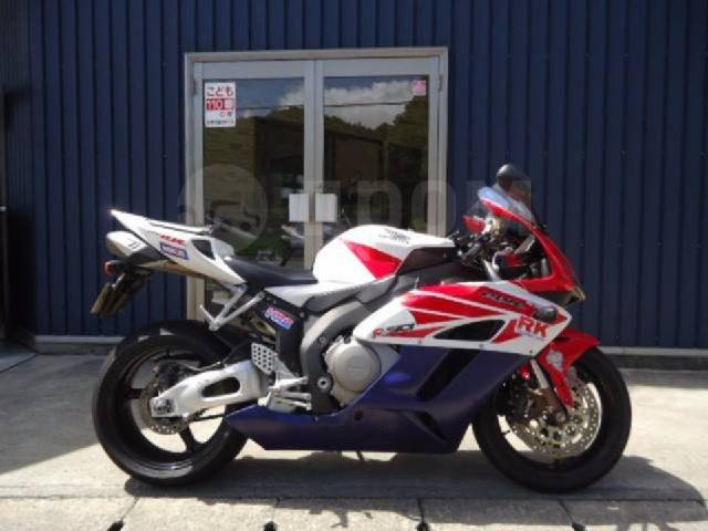 Honda CBR 1000RR Fireblade. 1 000. ., , ,  .     