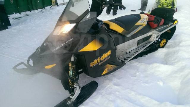 BRP Ski-Doo Summit Everest 600 H.O. E-TEC. ,  ,   