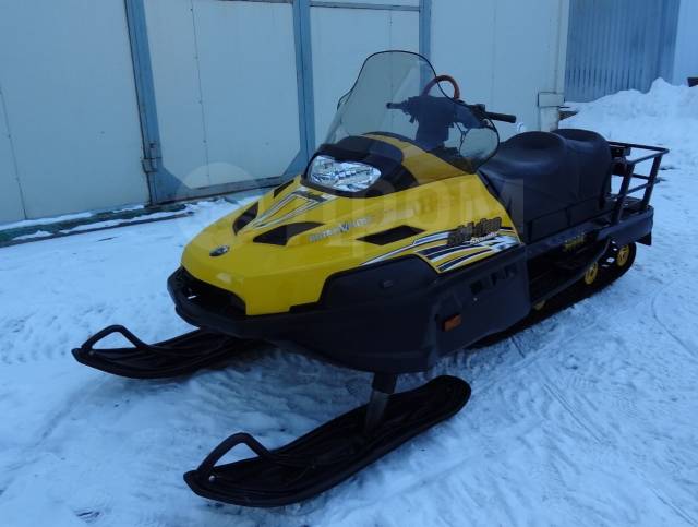 BRP Ski-Doo Skandic SWT V-800. ,  ,   