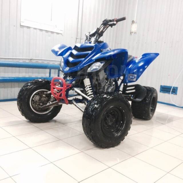 Yamaha Raptor 660. ,  \,   