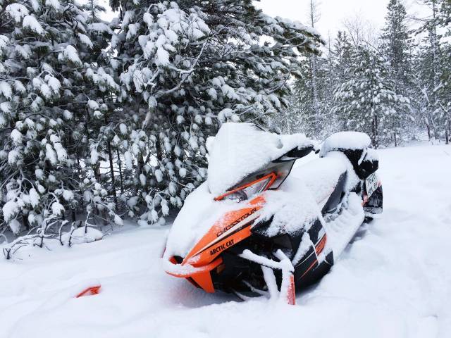 Arctic Cat XF 8000 Crosstour. ,  ,   