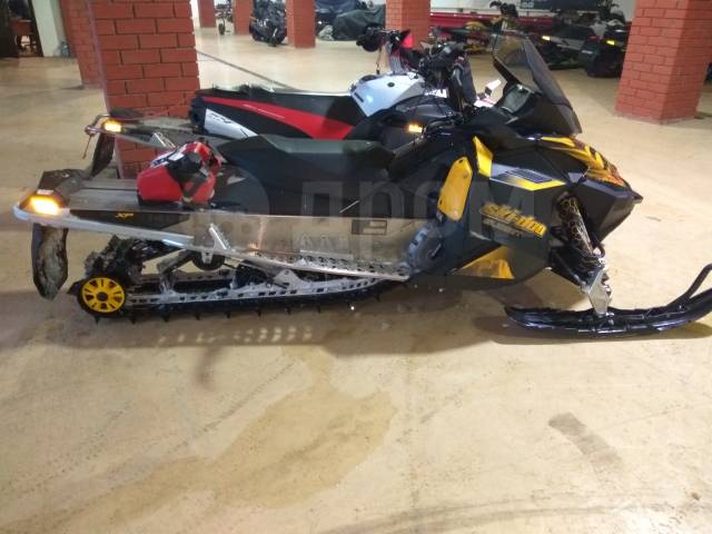 BRP Ski-Doo Summit Everest. ,  ,   