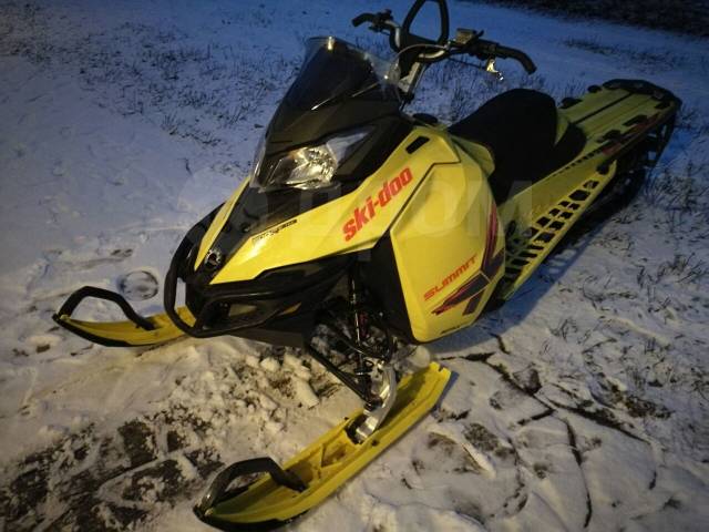 Ski Doo Summit x163 800r e Tec