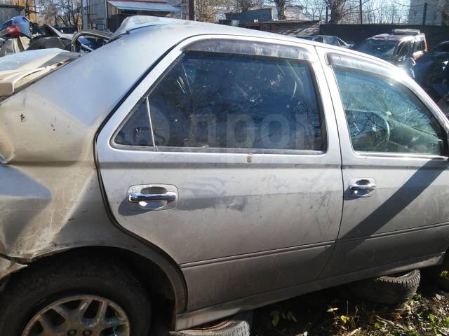   R R   Toyota  Vista SV 50 2000 .