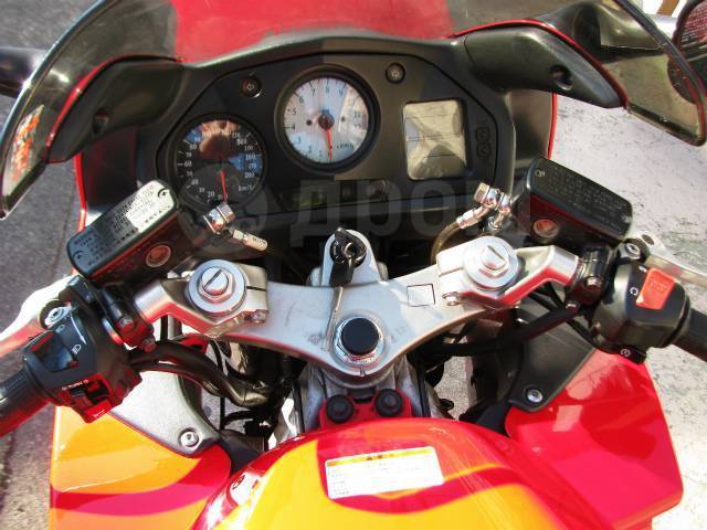 Honda VFR 800. 800. ., , ,  .     