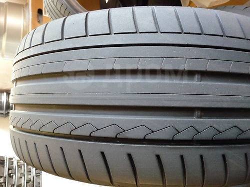 Dunlop sp sport maxx r19. Dunlop Sport Maxx 2013 год. Автомобильная шина Dunlop SP Sport Maxx gt 235/30 r20 ZR летняя. 275/40 R20 Dunlop SP. Dunlop SP Sport 01 275/40 r19.