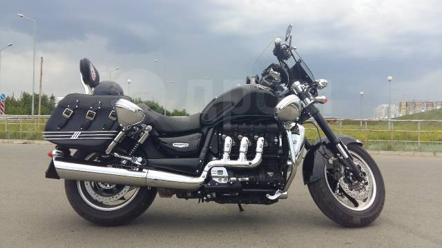 Triumph Rocket III Roadster 2005