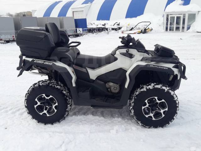 BRP Can-Am Outlander Max 1000R Limited. ,  \,   