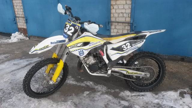 Мотоцикл 125 кубов с птс. Хускварна мотоциклы tc125. Husqvarna TC 125. Husqvarna 125 кубов. Husqvarna TC 125 2015.