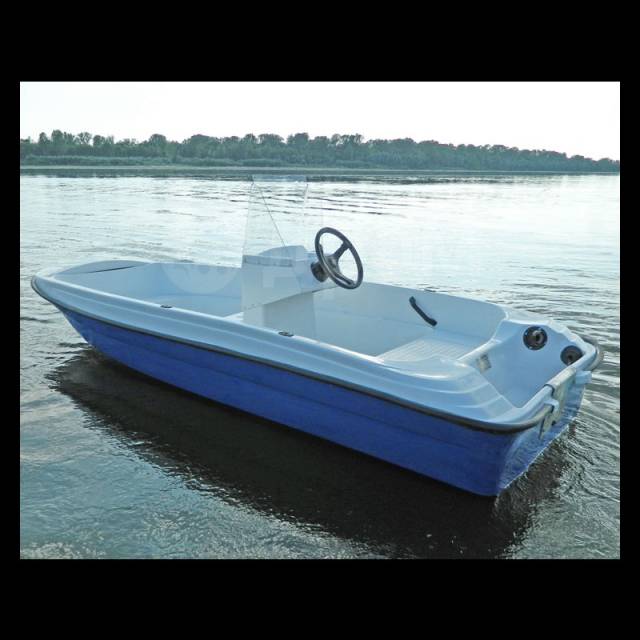 Моторная лодка Пингвин с консолью (тримаран), вятбот, подвесной, бензин ...