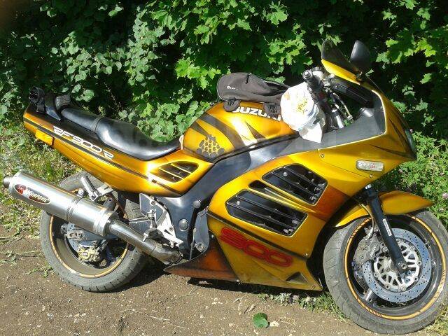 Suzuki RF 900R. 900. ., , ,   