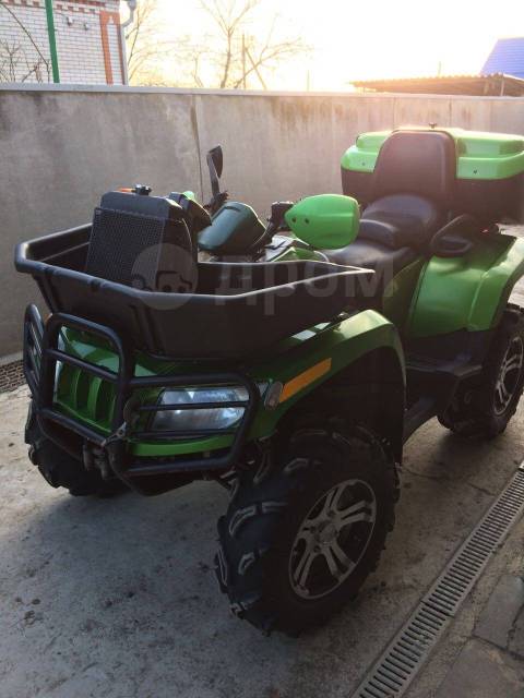 Arctic Cat 700. ,  \,   