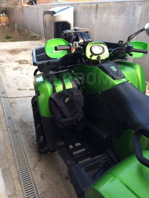 Arctic Cat 700. ,  \,   