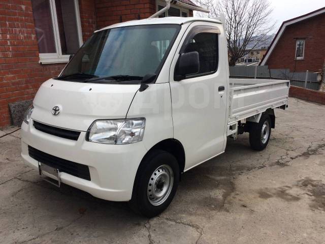 Toyota lite ace truck