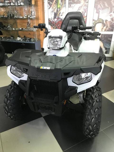 Polaris Sportsman Touring. ,  \,   