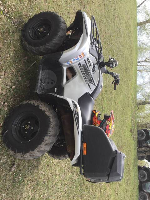 Yamaha Grizzly 700. ,  \,   