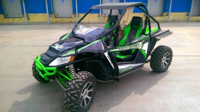 Arctic Cat. ,  \,   