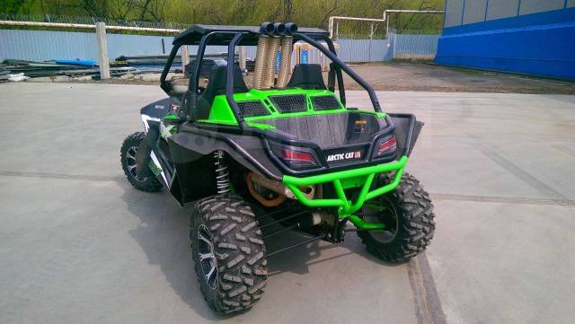 Arctic Cat. ,  \,   